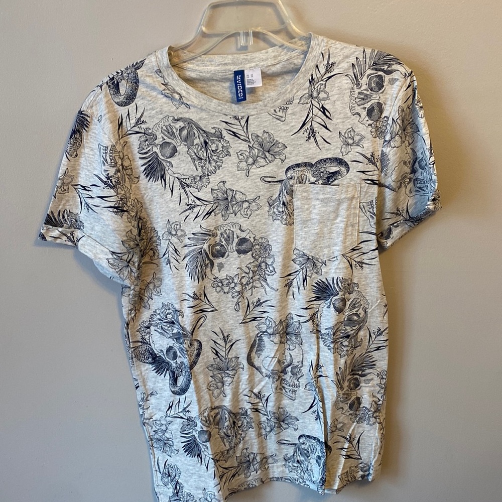 Light t-shirt